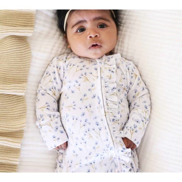 Caden Lane Bamboo Waffle Zipper Ruffle Footie (Bundle of 2) - Picture 6 of 13